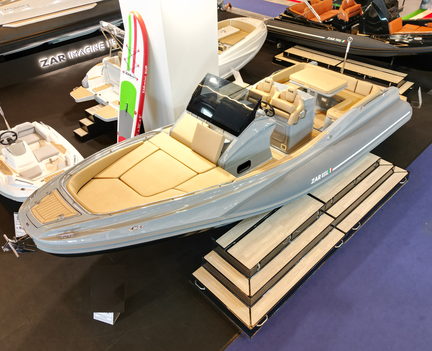 ZAR 85 SL Ausstellung